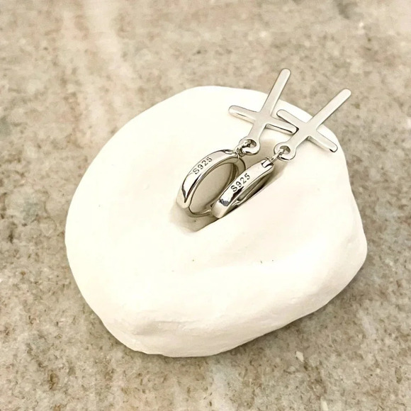 925 Sterling Silver Cross Earrings Cross Huggie Hoop Earrings Minimalist Hoops - Picture 4 of 4